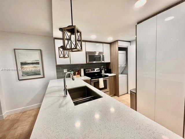 Building Photo - 600 NE 36th St