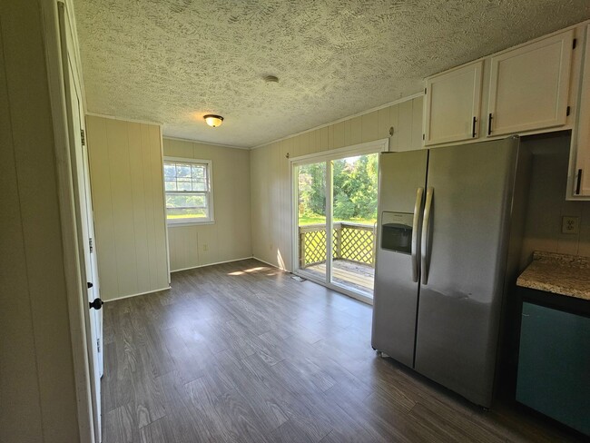 Building Photo - 3318 Teakwood Dr
