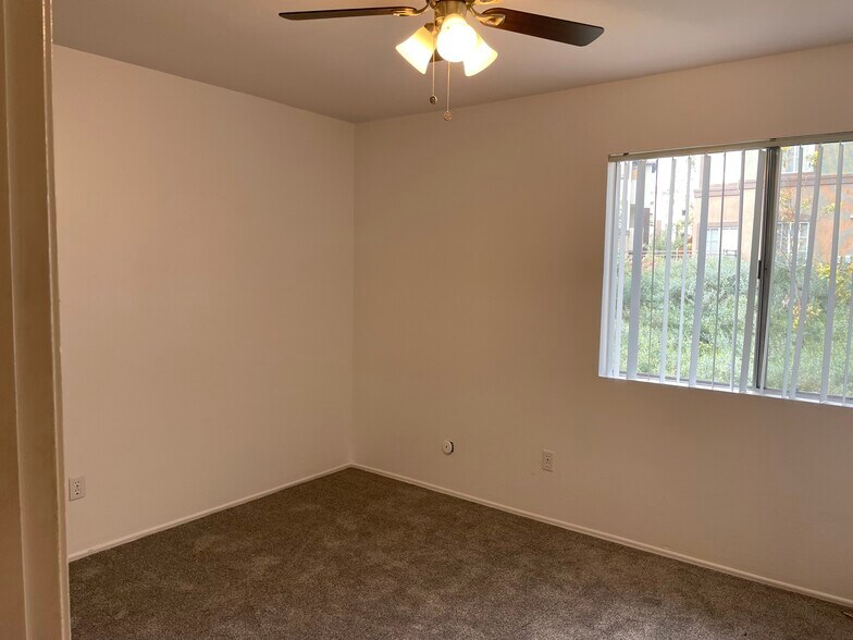 Building Photo - 7964 Mission Center Ct