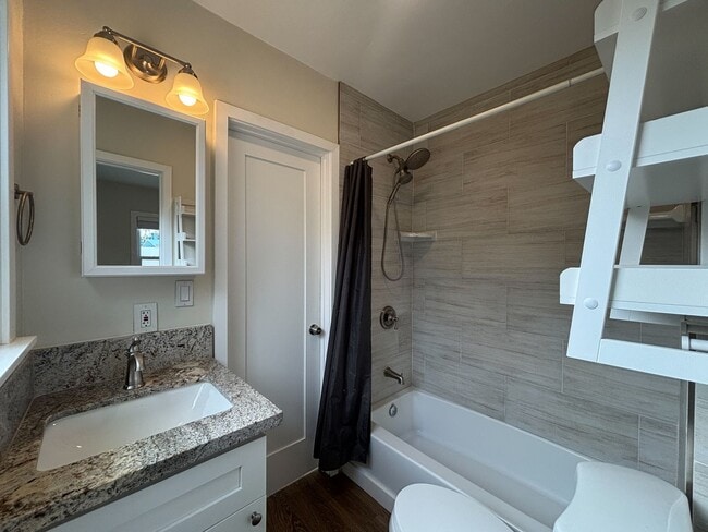 Building Photo - Charming 2BD/1BA Home in Morena with Large Yard, In-Unit Laundry & Detached Garage