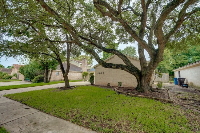 Building Photo - 6030 Gallant Forest Dr