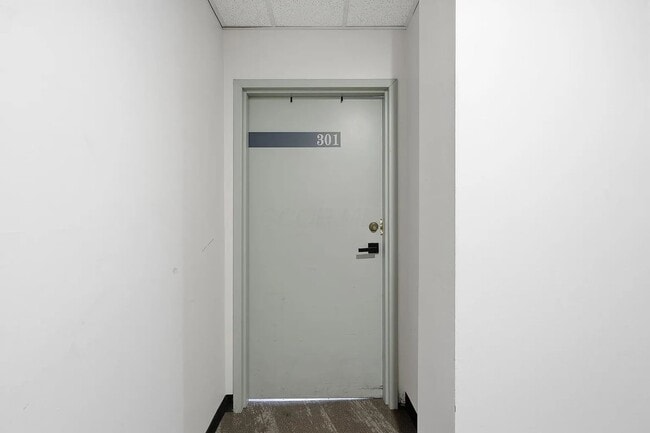 Building Photo - Industrial NYC-Style Loft | Battleship Building | 3 Parking Spots Included