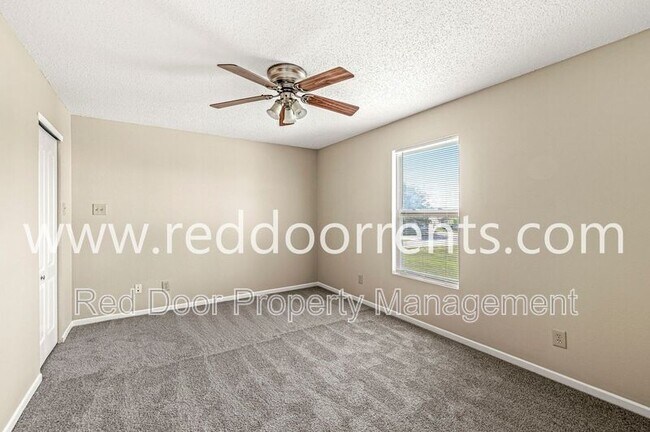 Building Photo - 7941 States Bend Dr