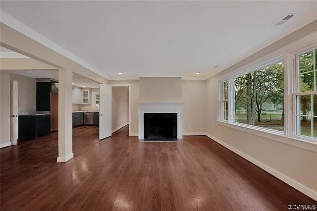 front living room - 8208 Chamberlayne Rd