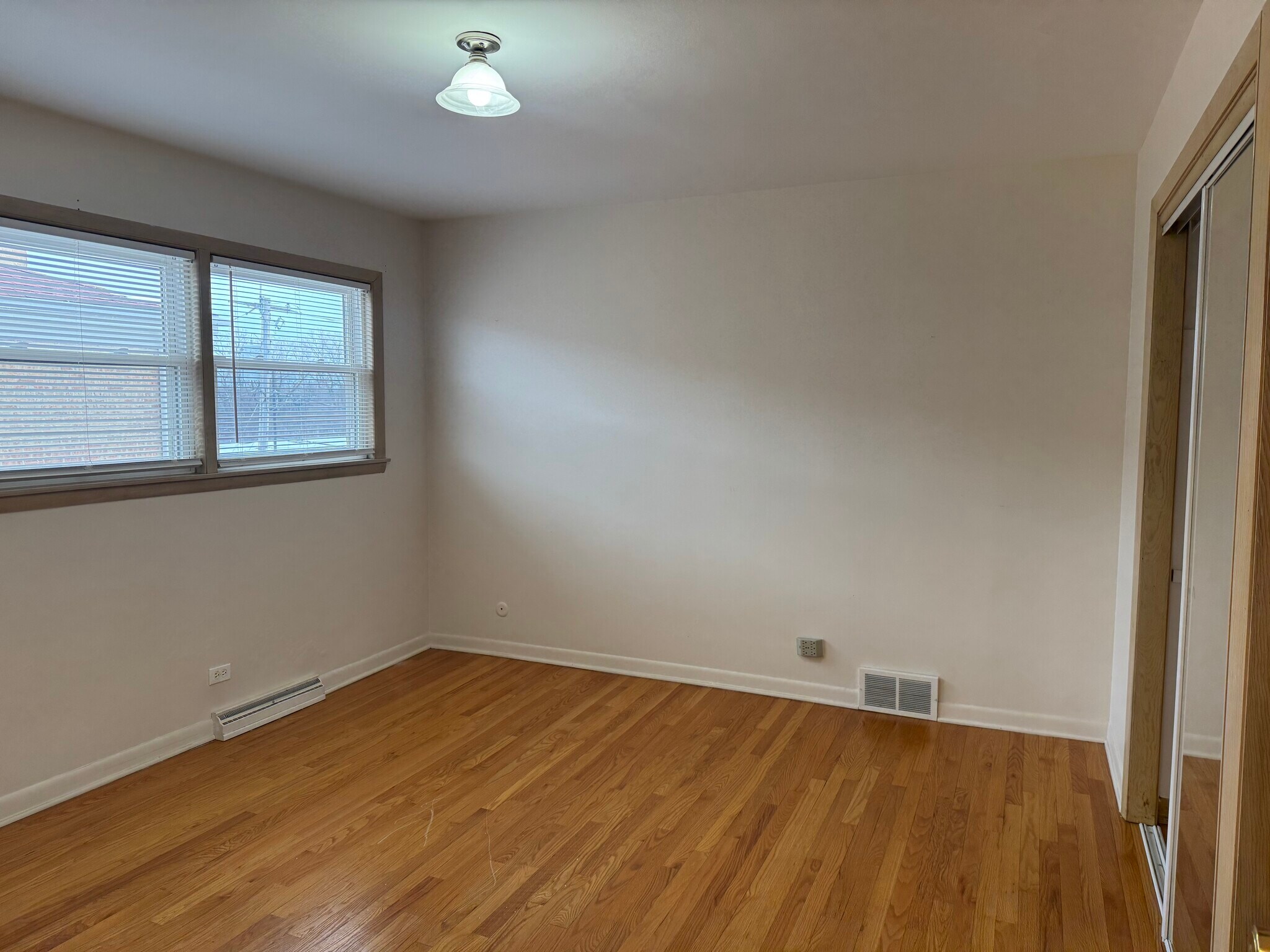 Building Photo - 3311 W Pratt Ave