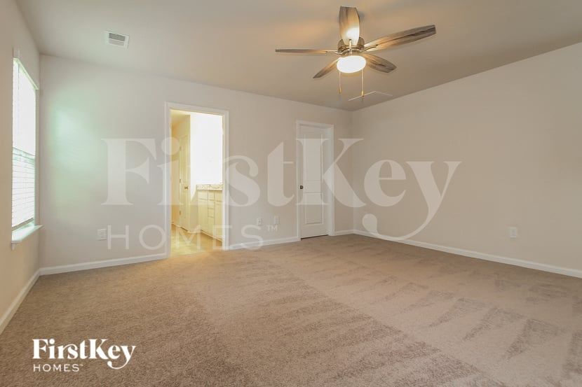 Building Photo - 9 Wild Lily Dr