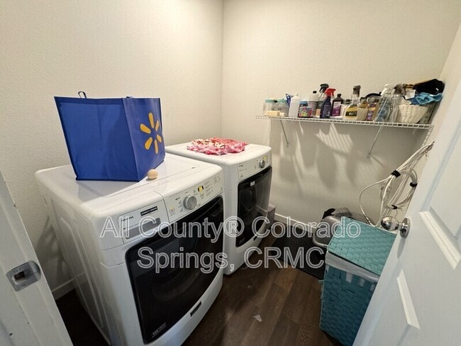 Building Photo - 6463 Crossdrum Point