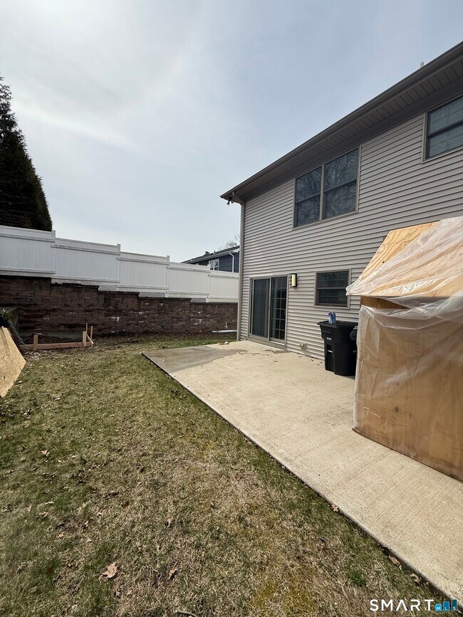 Building Photo - 783 Naugatuck Ave