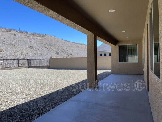 Building Photo - 3263 Secret Pass Canyon Dr