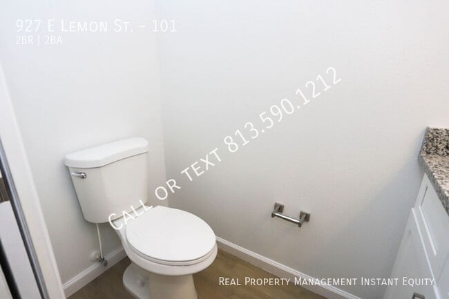 Building Photo - 927 E Lemon St