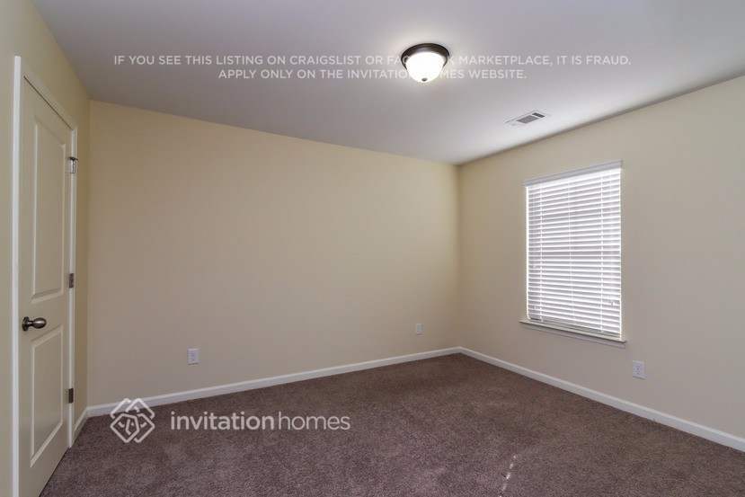 Building Photo - 4172 Oak Field Dr