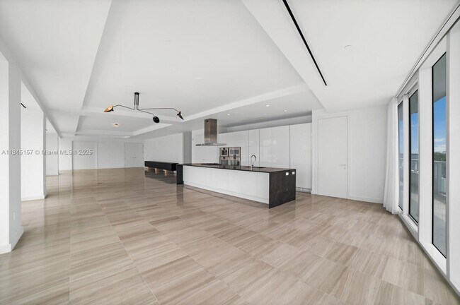 Building Photo - 4701 Meridian Ave
