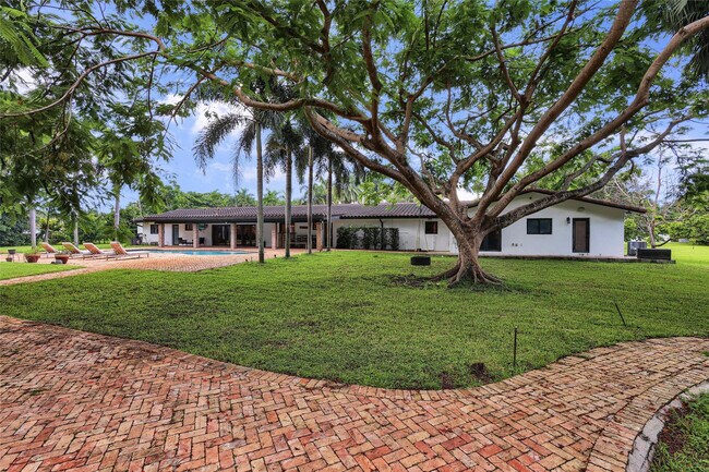 Building Photo - 14701 SW 63rd St