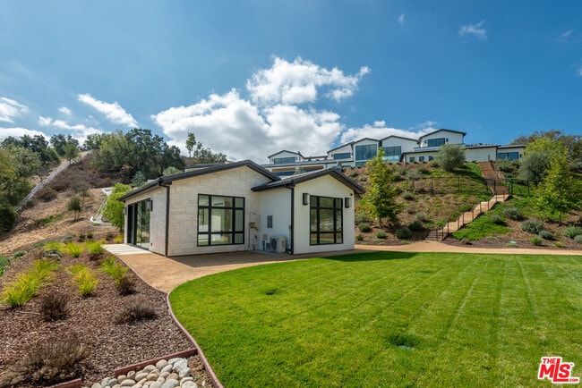 Building Photo - 5340 Whitman Rd