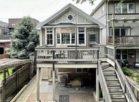 Building Photo - 1532 N Greenview Ave