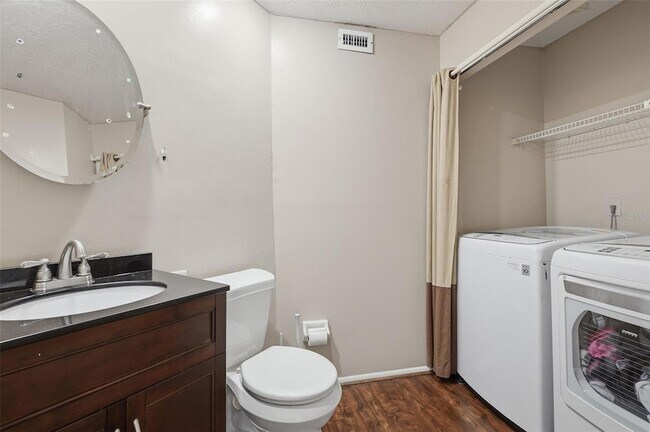 Building Photo - 4478 Oak Arbor Cir