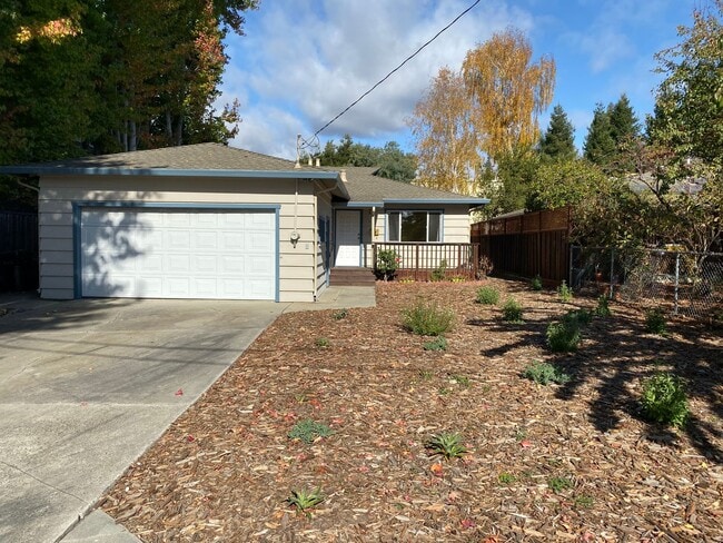 Building Photo - 121 Coulson Ave