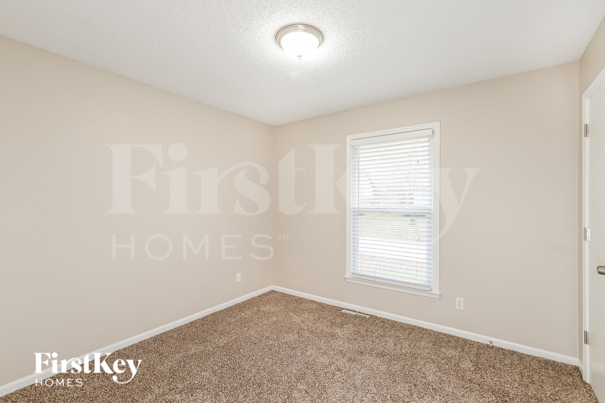 Building Photo - 1920 SW 4th St