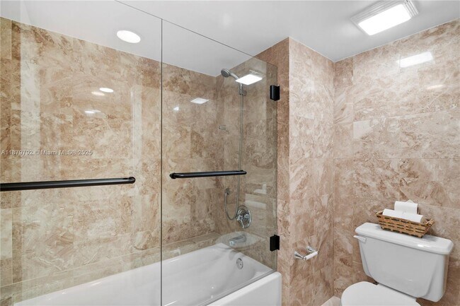 Building Photo - 3550 Galt Ocean Dr
