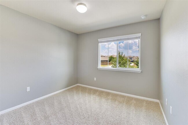 Building Photo - 371 Purple Martin Ave