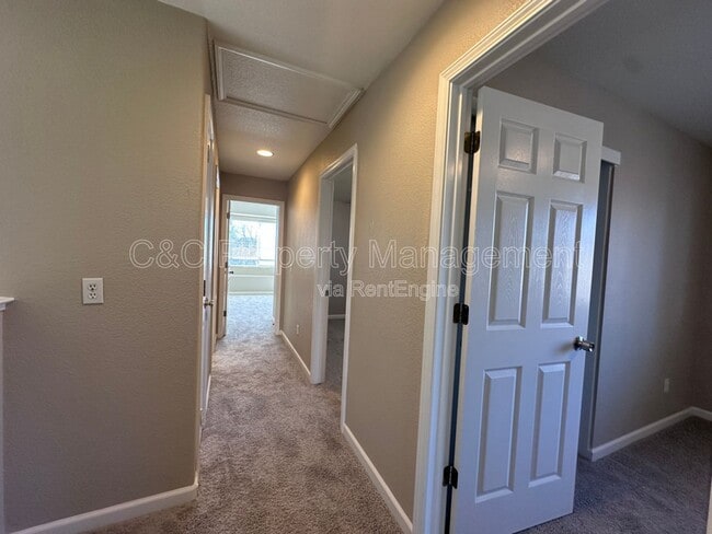 Building Photo - 200 Eastbrook Way