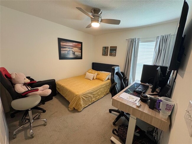 Building Photo - 433 Summer Grv Ln