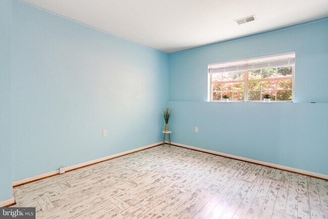 Building Photo - 4546 Little River Run Dr