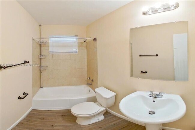 Building Photo - 135 NW 208th St