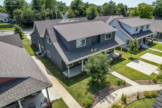 Building Photo - P.57 Kode Properties LLC 3507 - 3509