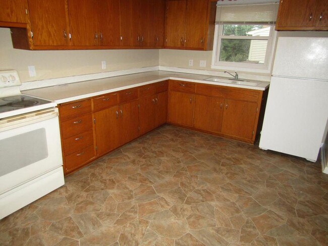 Building Photo - 290 Orchard Dr #4