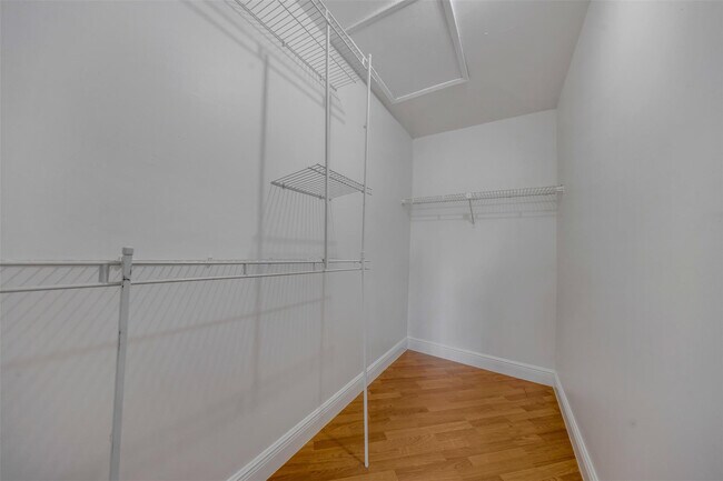 Building Photo - 2809 N Course Dr