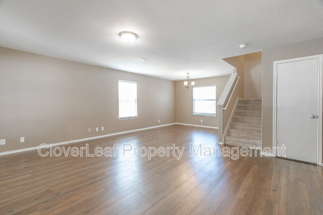 Building Photo - 3913 Whisper Ridge