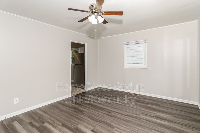 Building Photo - 1821 Catalpa Ave