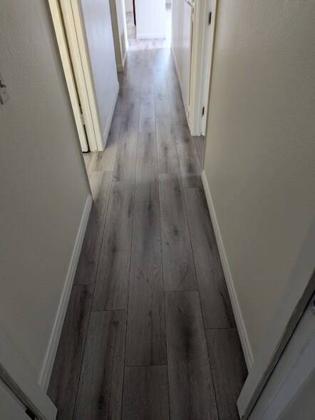 Building Photo - 1046 Canal St