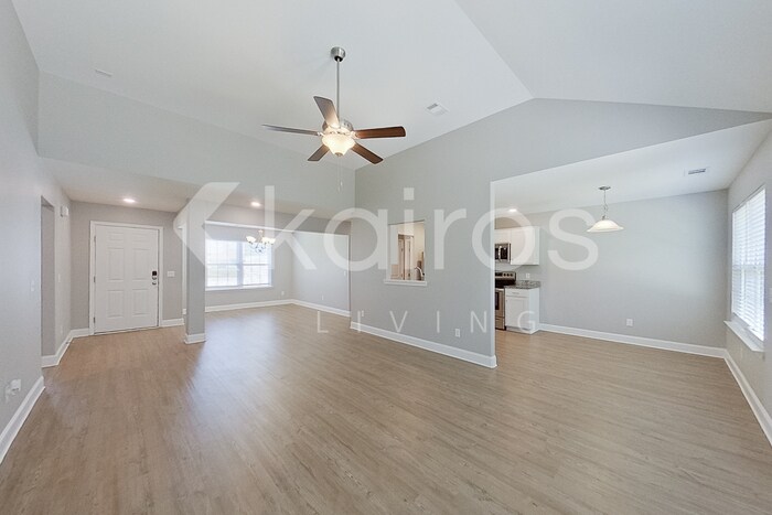 Building Photo - 108 Western Red Cedar Dr