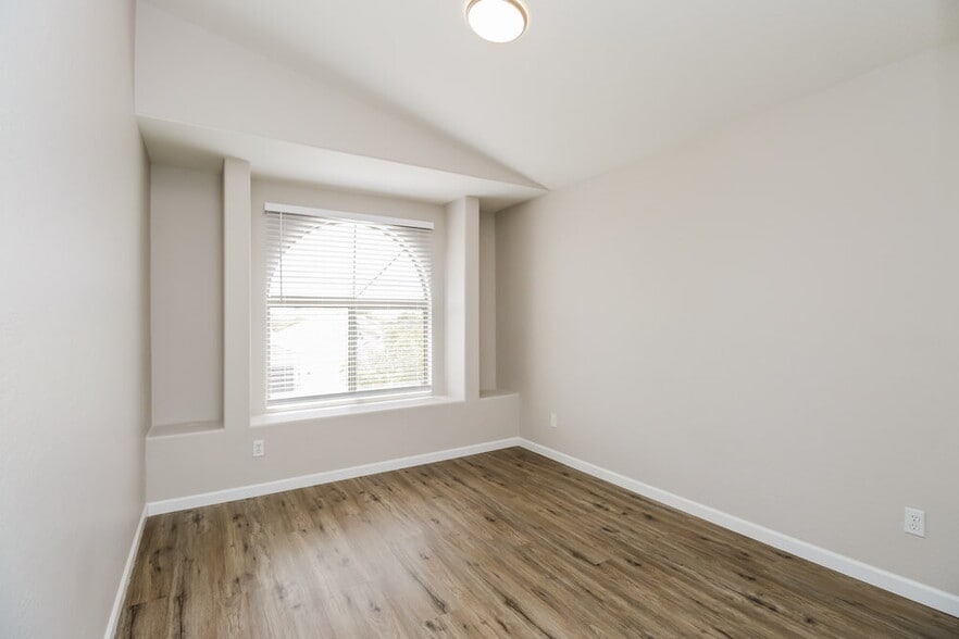 Building Photo - 7206 E Kael St