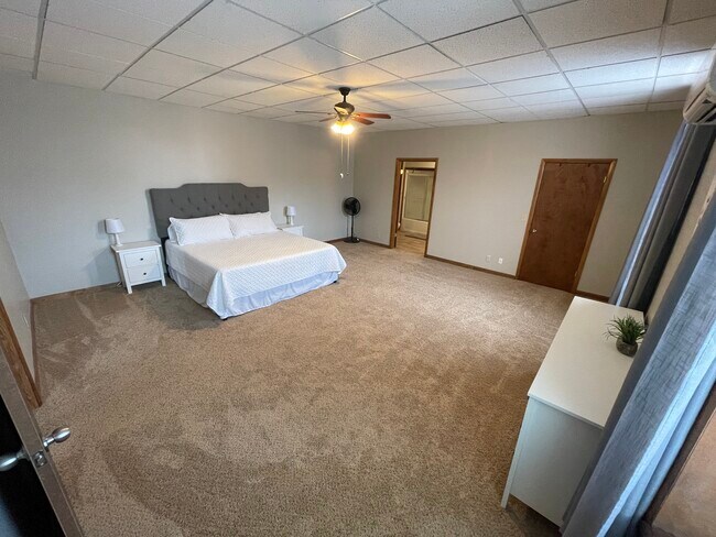 Master bedroom, king bed - 259 S Miami St