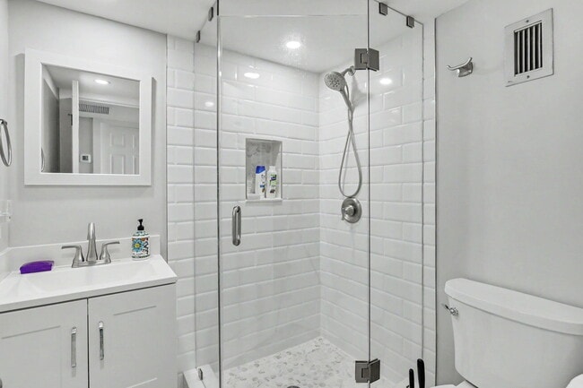 Building Photo - 4280 Galt Ocean Dr