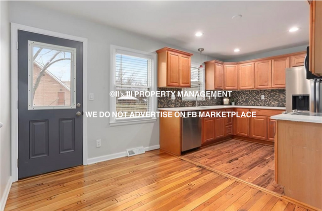 Building Photo - 3703 W 47th Pl