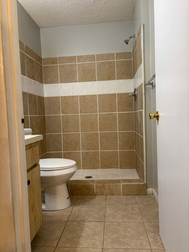 Building Photo - Move-In Ready 2BR/2BA Home