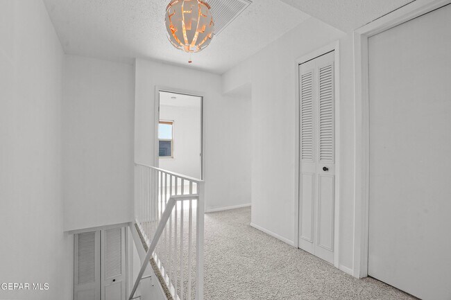 Building Photo - 244 Paso Noble Dr