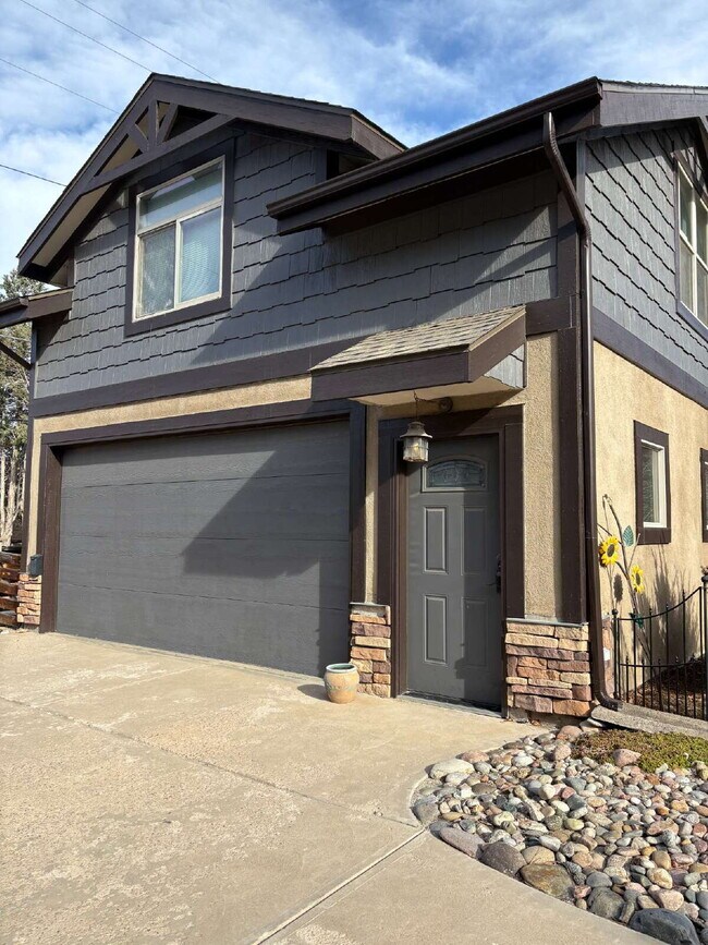 Building Photo - Old North End Studio