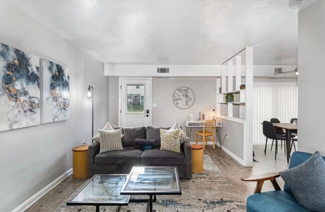 Building Photo - Beautiful Fully Furnished Two Bedroom Minutes From Hershey