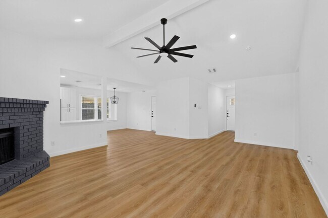 Building Photo - Gem In Flower Mound Waiting On You!!!