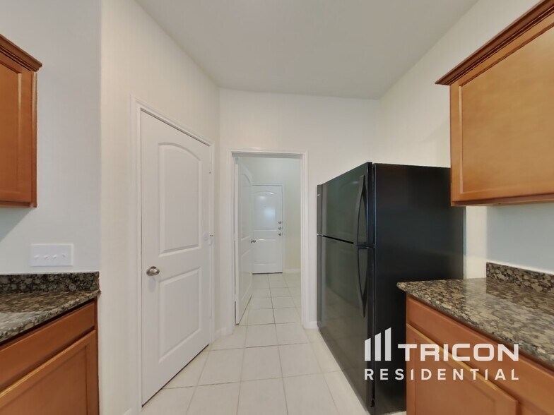 Building Photo - 640 Totem Trail Dr