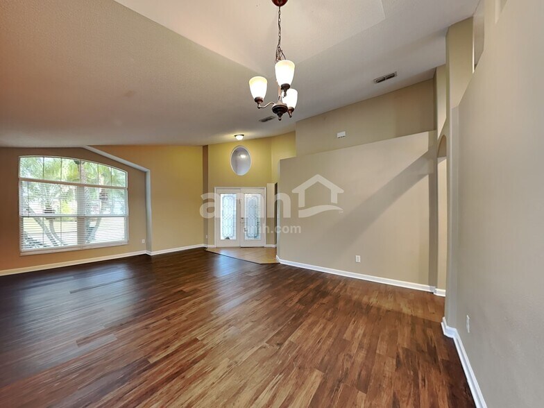 Building Photo - 6673 Bouganvillea Crescent Dr