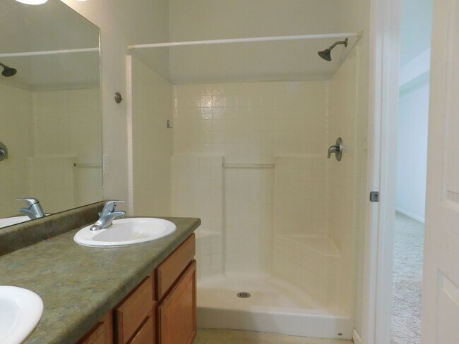 Building Photo - 2464 Thunder Mountain Drive