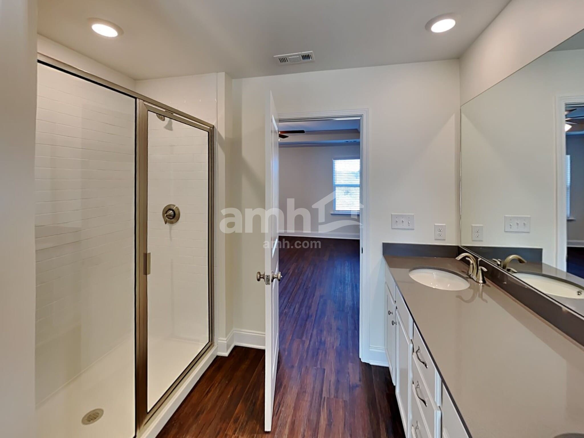 Building Photo - 2036 Williamshire Ln