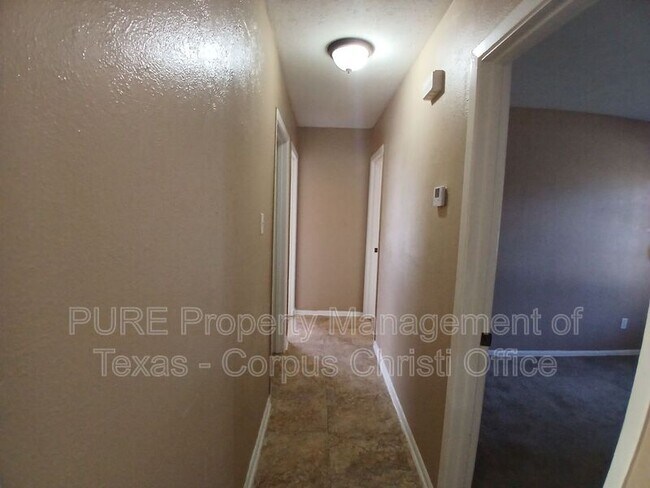 Building Photo - 2006 Melisa Ln