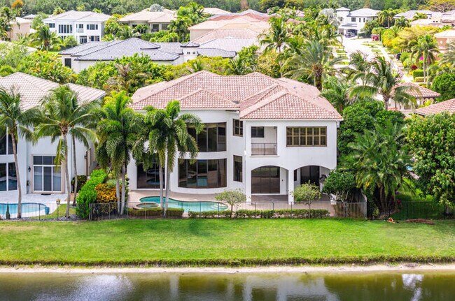 Primary Photo - 17662 Circle Pond Ct